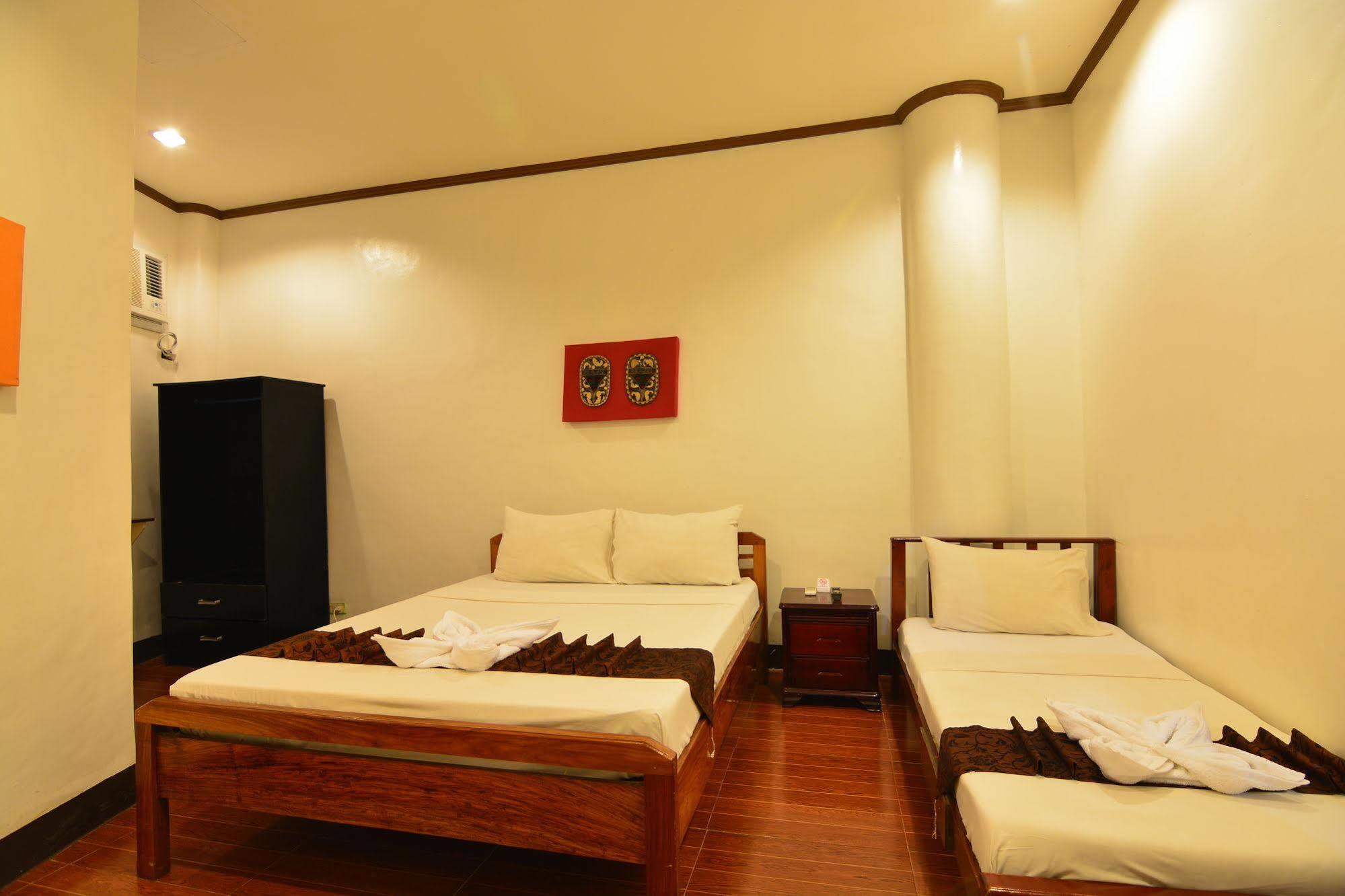 Kawayanan Heights Inn Coron Bagian luar foto